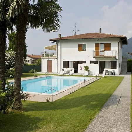 Casa Augusta Apartment Maccagno